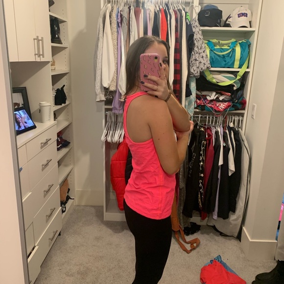 Work out tank top - Picture 2 of 2